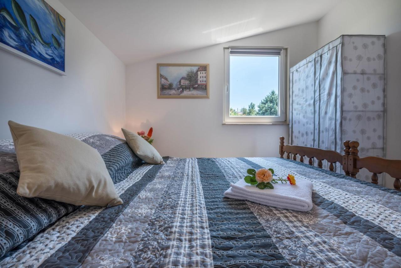 Apartment Radeki Glavica 112B Loborika エクステリア 写真